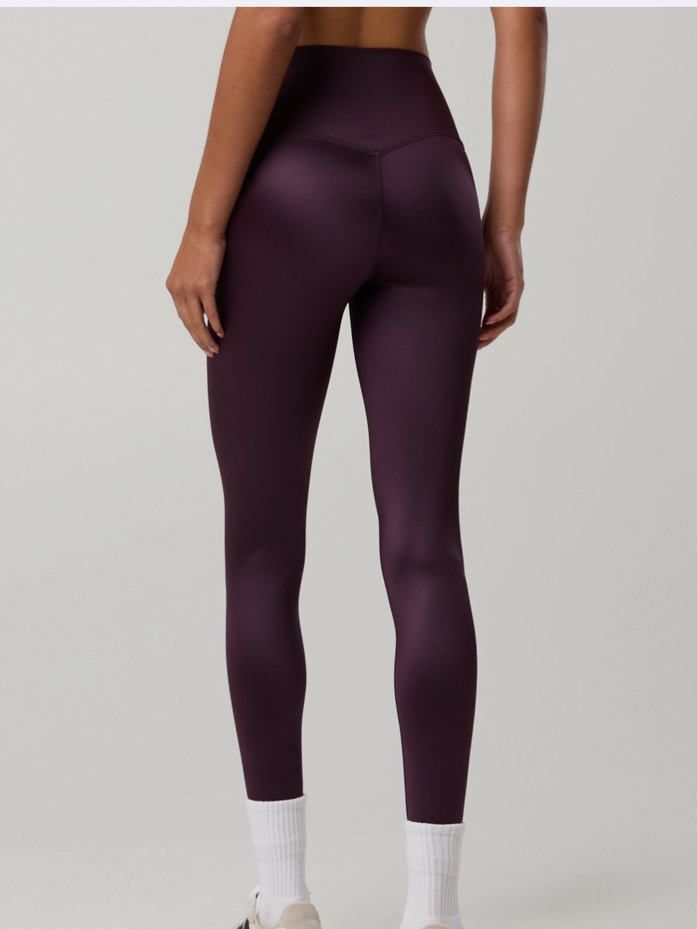 Deep plum Goals gloss leggings